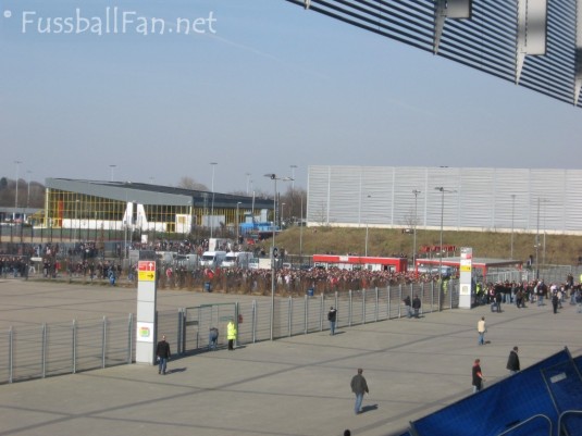 Leverkusen - FFM Gästeeingang