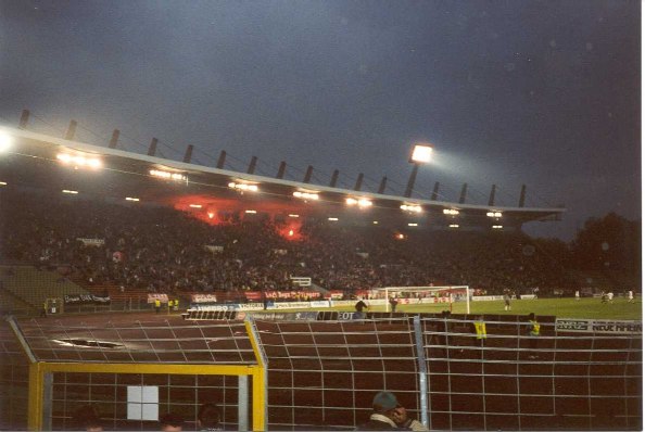 F95 zum Sieg noch mal Bengalos