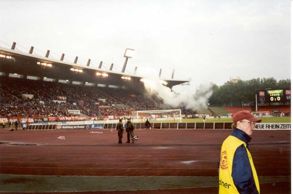 F95 weier Rauch